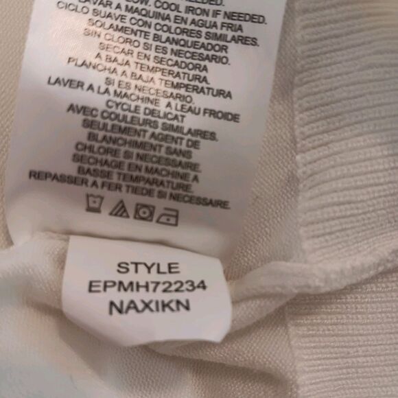 Ellen Tracy White Cardigan Sweater M 3/4 Length Sleeves Viscose Nylon Knit - Picture 11 of 12